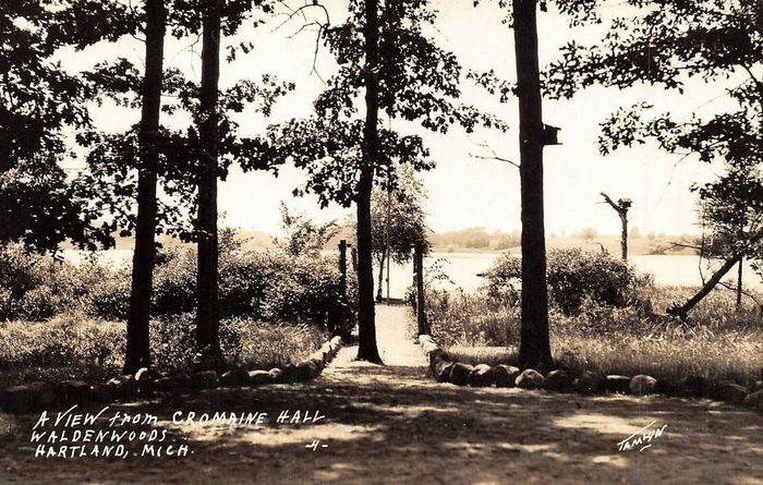 Hartland - Old Post Card Photo (newer photo)